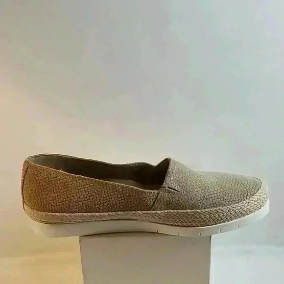 Donald/pliner slip on flats size 7M (PERCI ) - Picture 5 of 11